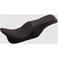 Dvoumístné sedlo Predator Forward s červeným prošitím 