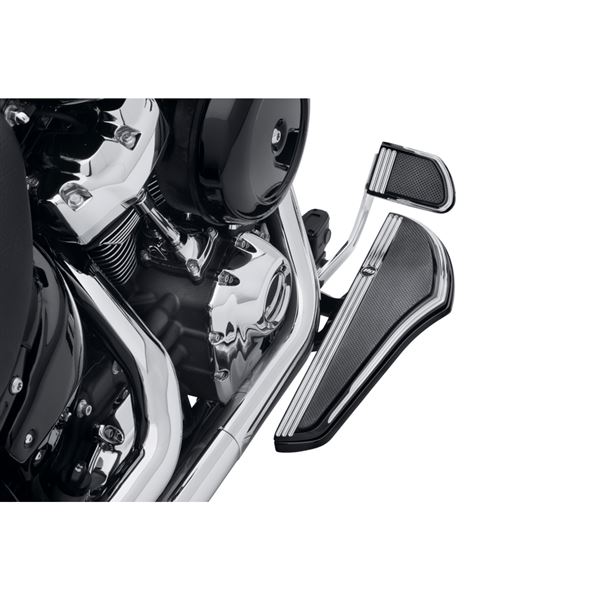 Harley-Davidson® Defiance Rider Footboard Kit Black Anodized Machine Cut 50500798