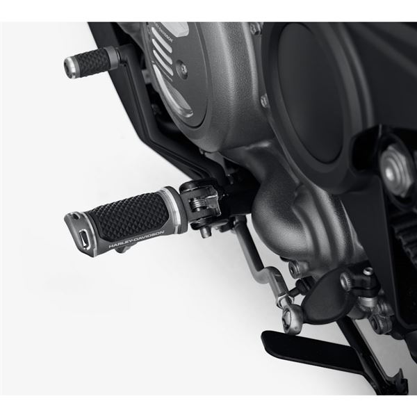 Harley-Davidson stupačky řidiče Adversary – Grafitová – 50502252