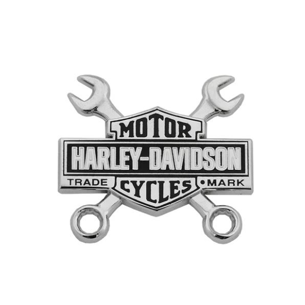 Odznak Harley-Davidson Bar & Shield Wrench – 3,8 cm – Nikl/Černá – 682608009496